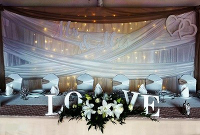 Styropor Dekoration zur Hochzeit mit 3D Schrift Mr&Mrs, 3D Logo doppeltes Herz und 3D Buchstaben Love