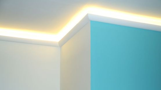 Indirekte Deckenbeleuchtung mit der LED Lichtleiste München 204 Plexi Plus