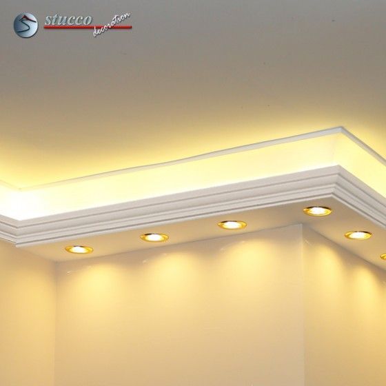 Die LED Profilleiste 'Essen 190+202 PLEXI PLUS' hat eine L-Form und ist für den Einbau am Übergang von der Wand zur Decke geeignet.