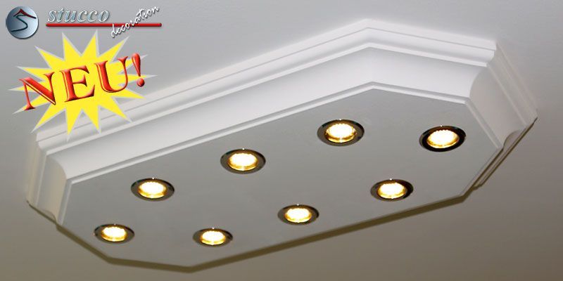 Die LED Deckenlampe Trier 14/1000x500-2 mit Stuck und LED Spotlampen erhalten Sie fertig zusammengebaut mit der dazugehörenden Elektrik.