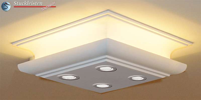 Deckenlampe mit warmweißen LED Einbauspots und LED Streifen Augsburg 304/205
