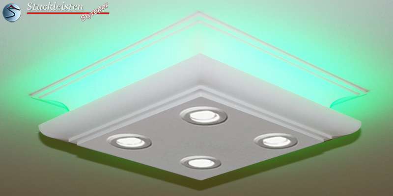 LED Deckenbeleuchtung mit warmweißen LED Einbauspots und RGB LED Streifen Augsburg 304/205
