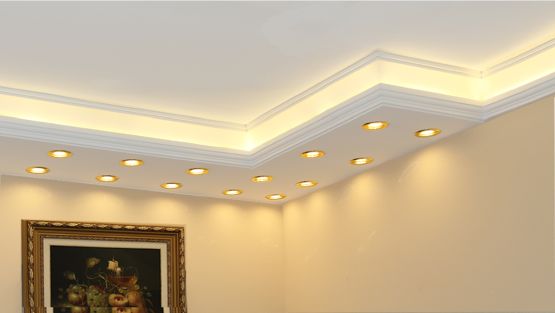 LED Wandbeleuchtung Wohnzimmer als Ecklösung dank einbaufertigem Eckelement